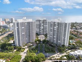 21205 Yacht Club Dr 707, Aventura FL 33180