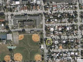 610 E 6th Pl, Hialeah FL 33010