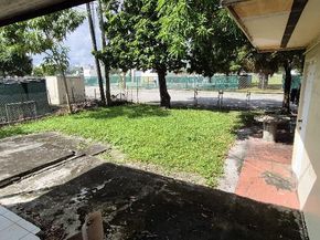 610 E 6th Pl, Hialeah FL 33010