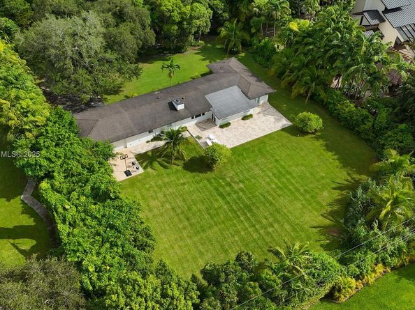 10110 SW 66th St, Miami FL 33173