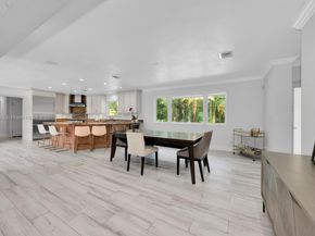 10110 SW 66th St, Miami FL 33173