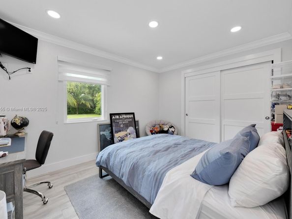 10110 SW 66th St, Miami FL 33173