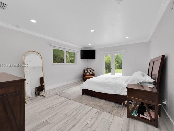 10110 SW 66th St, Miami FL 33173