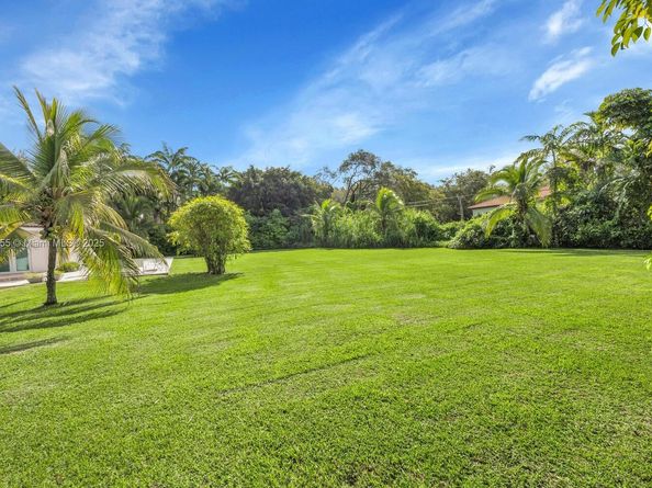 10110 SW 66th St, Miami FL 33173