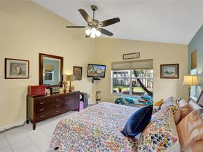 2932 Oak Park Cir, Davie FL 33328