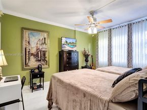 3181 S Ocean Dr 107, Hallandale Beach FL 33009