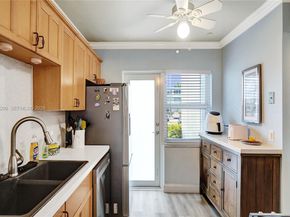3181 S Ocean Dr 107, Hallandale Beach FL 33009
