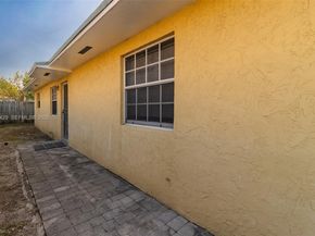 1518 NW 65th St, Miami FL 33147