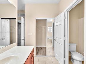 3226 NW 31st Ter, Oakland Park FL 33309