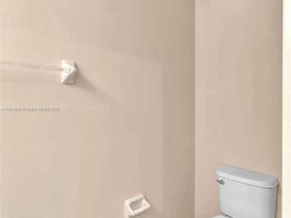 3226 NW 31st Ter, Oakland Park FL 33309