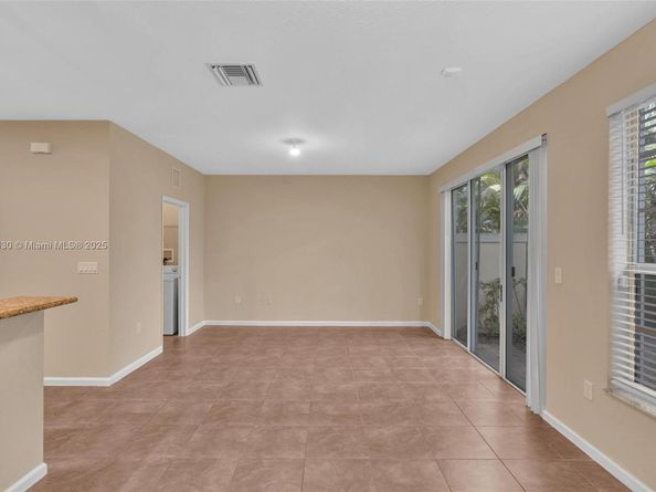 3226 NW 31st Ter, Oakland Park FL 33309