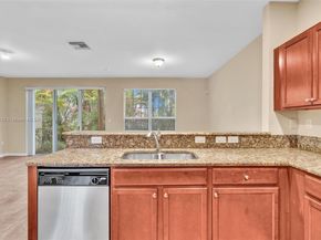 3226 NW 31st Ter, Oakland Park FL 33309