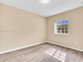 3226 NW 31st Ter, Oakland Park FL 33309