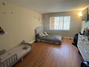 505 NW 177th St 212, Miami Gardens FL 33169