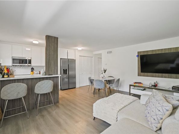 1614 West Ave 203, Miami Beach FL 33139