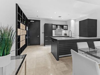 200 Biscayne Boulevard Way