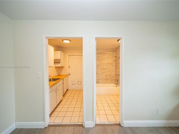 218 SW 14th Ct, Fort Lauderdale FL 33315