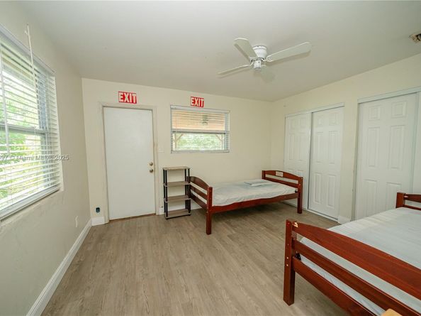 218 SW 14th Ct, Fort Lauderdale FL 33315