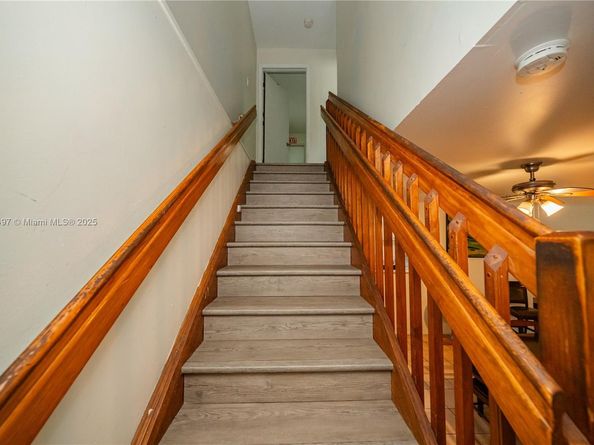 218 SW 14th Ct, Fort Lauderdale FL 33315