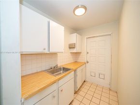 218 SW 14th Ct, Fort Lauderdale FL 33315