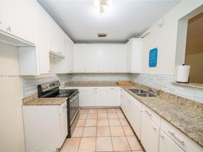 218 SW 14th Ct, Fort Lauderdale FL 33315