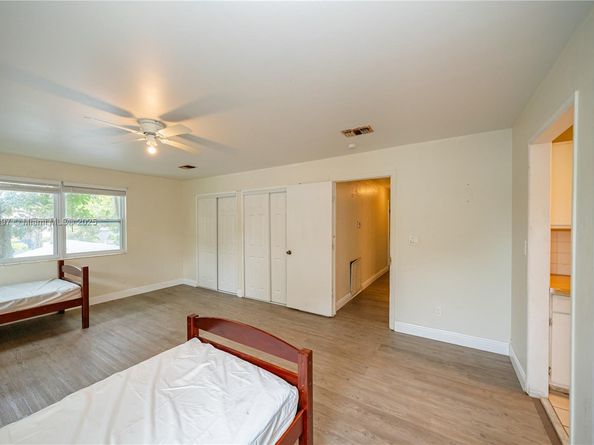 218 SW 14th Ct, Fort Lauderdale FL 33315