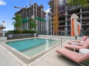 11 NE 6th St 2104, Miami FL 33132