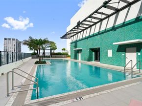 11 NE 6th St 2104, Miami FL 33132