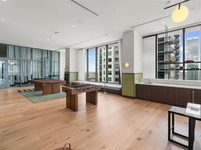 11 NE 6th St 2104, Miami FL 33132