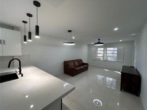 300 Berkley Rd 108, Hollywood FL 33024