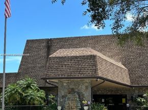 300 Berkley Rd 108, Hollywood FL 33024