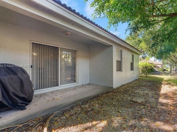 2103 Borealis Way, Weston FL 33327