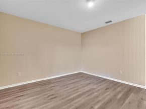 3226 NW 31st Ter, Oakland Park FL 33309