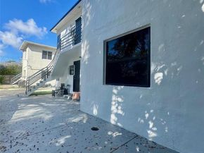 530 NE 71st St, Miami FL 33138