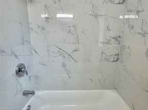 530 NE 71st St, Miami FL 33138