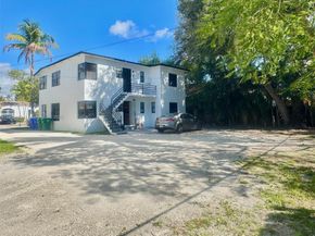 530 NE 71st St, Miami FL 33138