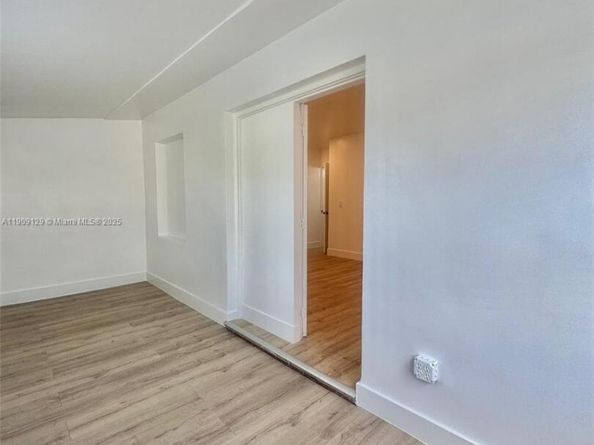 530 NE 71st St, Miami FL 33138