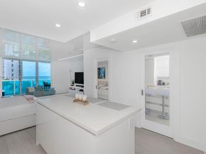 2301 Collins Ave 811, Miami Beach FL 33139