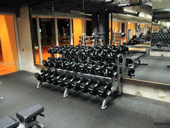 2301 Collins Ave 811, Miami Beach FL 33139