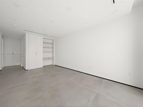 2096 Alamanda Dr, North Miami FL 33181