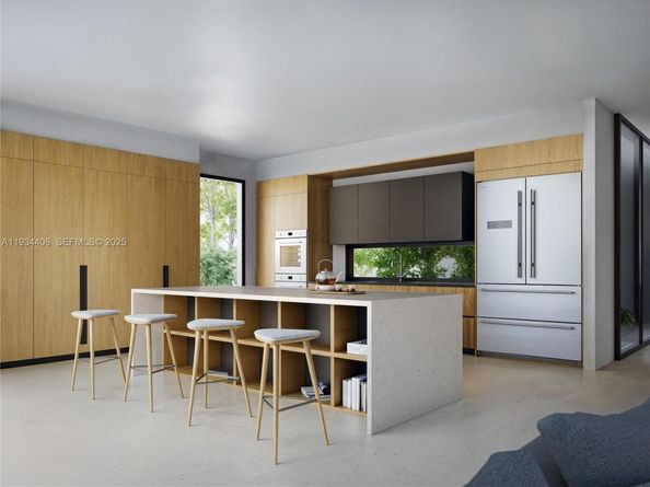 2096 Alamanda Dr, North Miami FL 33181