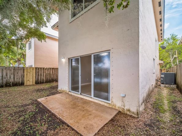 3223 SE 2nd Dr, Homestead FL 33033