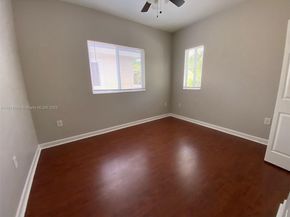 3223 SE 2nd Dr, Homestead FL 33033