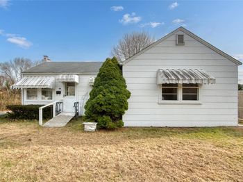 60 Miller Lane E