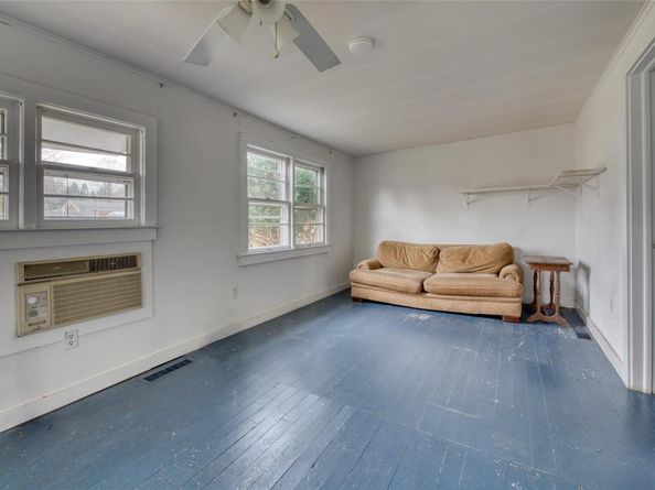 60 Miller Lane E, East Hampton NY 11937