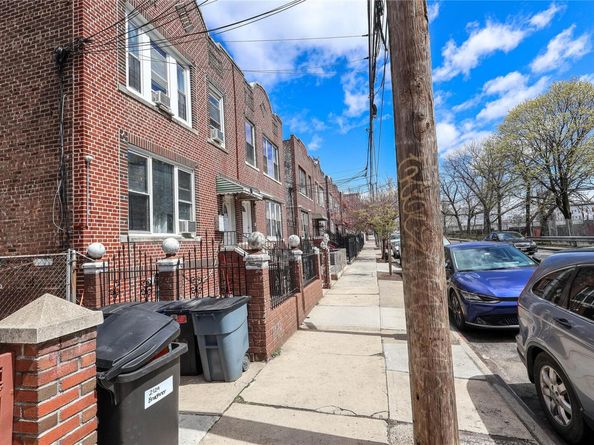 2131 Bruckner Blvd Boulevard, Bronx NY 10472