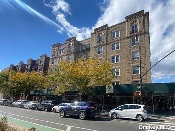 1075 Grand Concourse