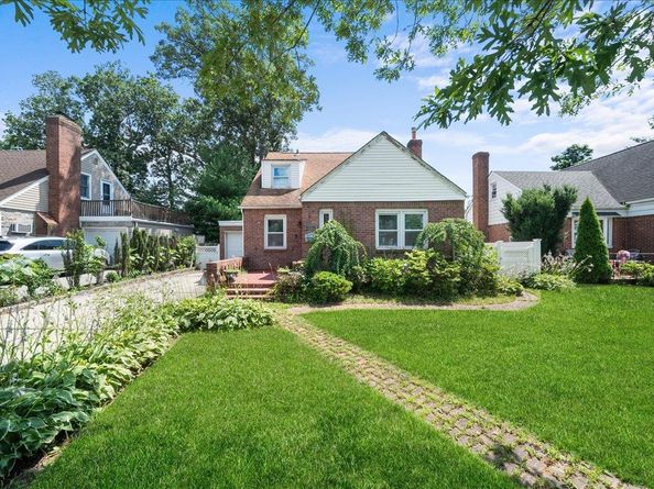 1752 New Hyde Park Road, New Hyde Park NY 11040
