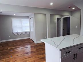 45 Venetian Prom, Lindenhurst NY 11757