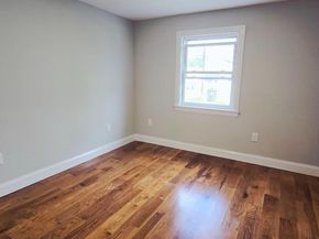 45 Venetian Prom, Lindenhurst NY 11757